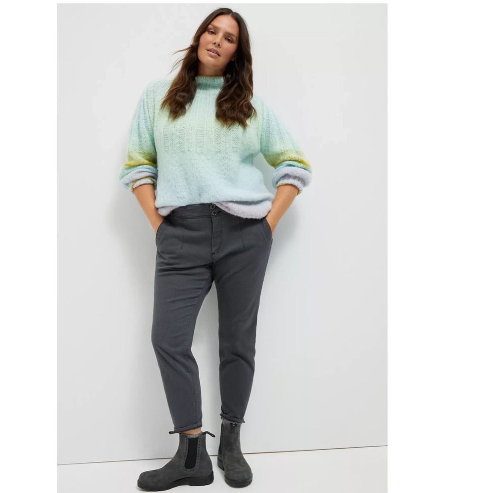 Anthropologie Pilcro‎ High-Rise
Darted Skinny Jeans